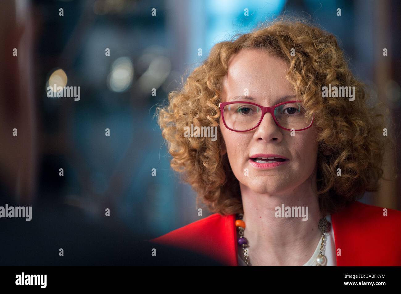 1 maggio 2018 - Washington, Distretto di Columbia, Stati Uniti - il Segretario della difesa incontra il Ministro della difesa della Repubblica di Macedonia RADMILA SEKERINSKA durante una visita al Pentagono di Washington, D.C. (Credit Image: © US Army/DOD via ZUMA Wire/ZUMAPRESS.com) Foto Stock