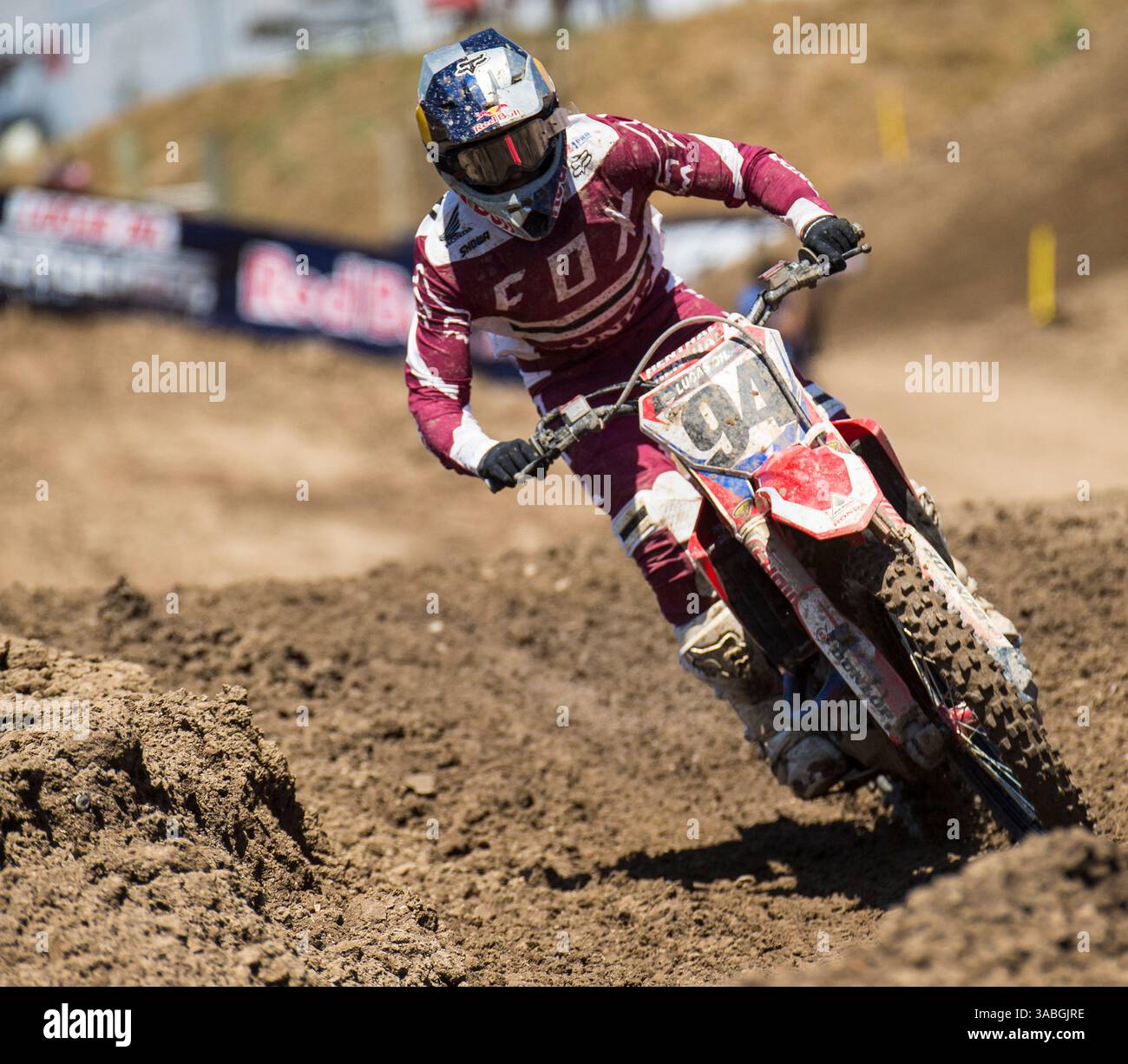 19 MAGGIO 2018 Rancho Cordova, CA : # 94 Ken Roczen era stato messo da parte fin dai primi di febbraio dopo aver subito una frattura al secondo metacarpo nella mano destra in un incidente a San Diego è stato in grado di guidare durante il Lucas Oil Pro Motocross Championship 450cc classe moto # 1 a Hangtown Motocross Classic Rancho Cordova, CA Thurman James / CSM (Credit Image: &Copy; Thurman James/CSM via ZUMA Wire) Foto Stock