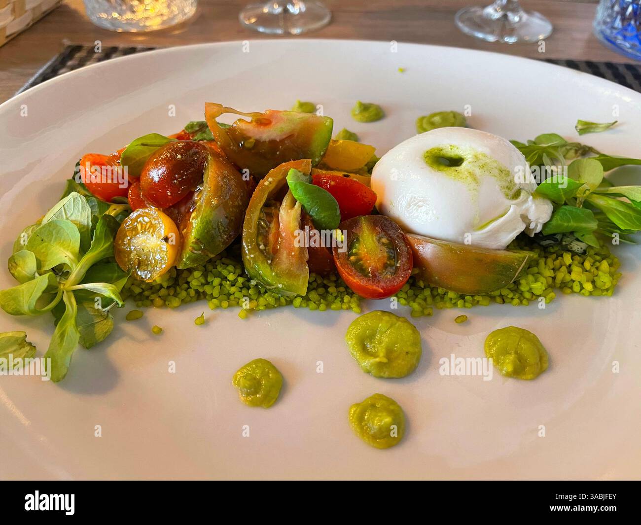 Mozzarella con insalata. Foto Stock