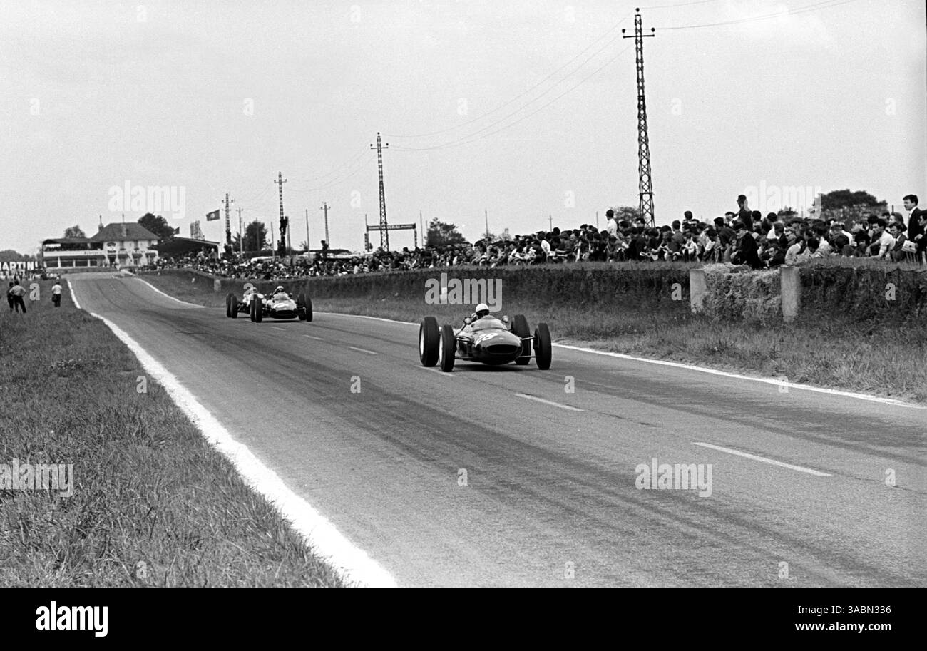 Maurice Trintignant (fra) Lotus 24 finì ottavo... Gran Premio di Francia, Reims, 30 giugno 1963. (Immagine di credito: ©Sutton Motorsports/ZUMA Press) Foto Stock