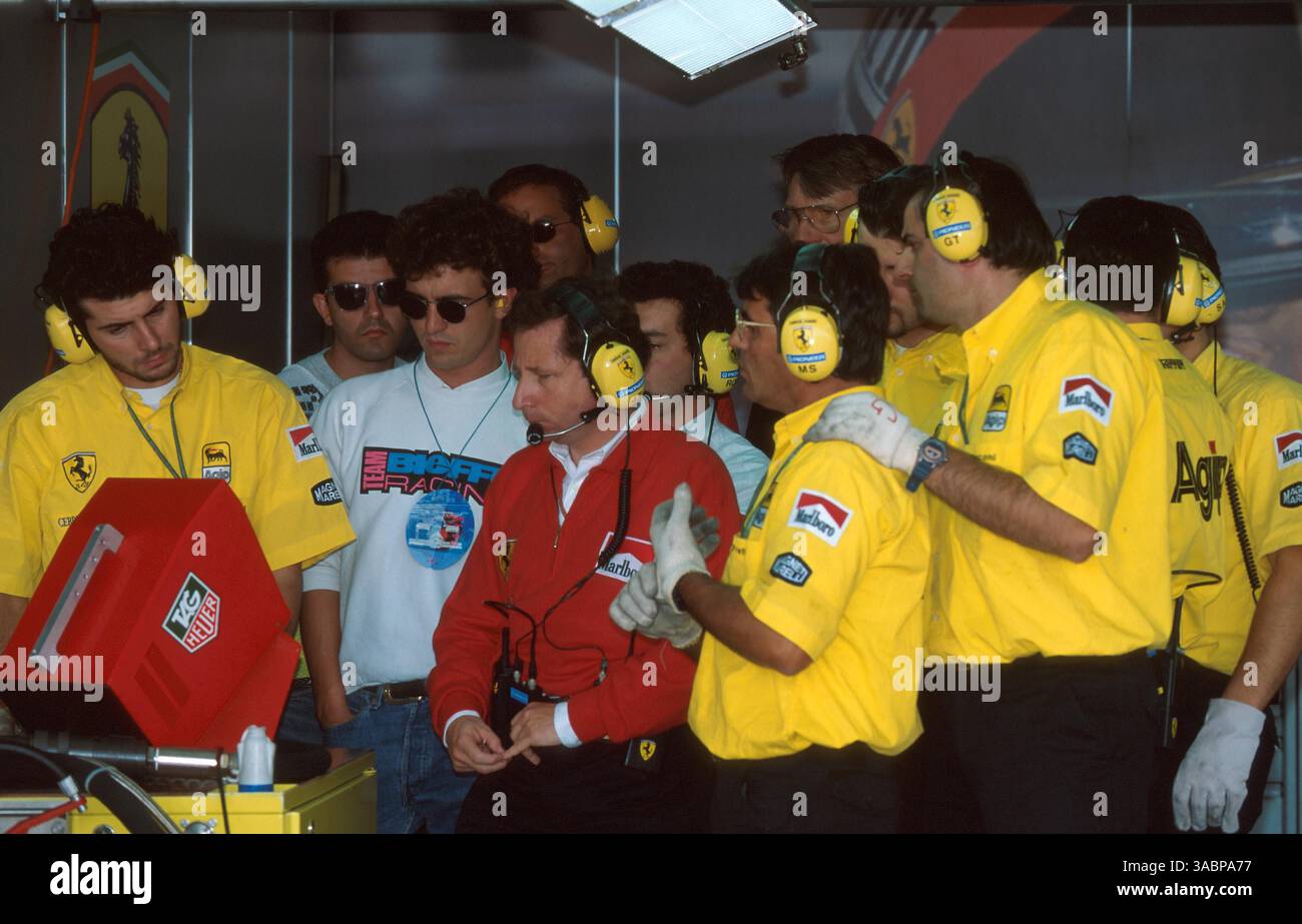 Jean Todt (fra) Direttore sportivo Ferrari. Portugese GP 1994 (immagine di credito: ©Sutton Motorsports/ZUMA Press) Foto Stock
