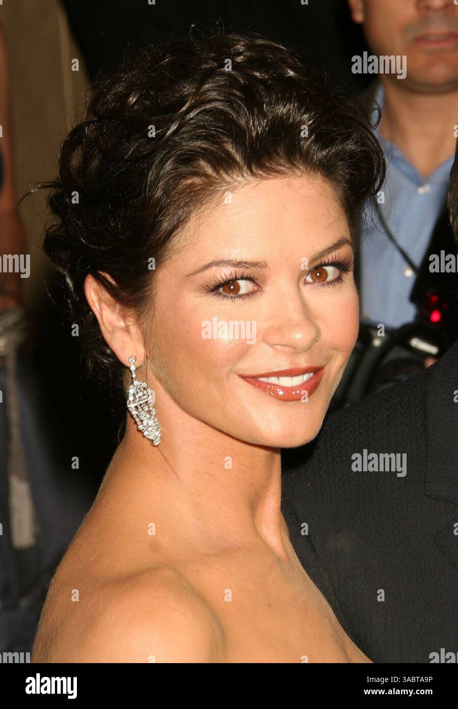 20 ottobre 2007; Hollywood, California, Stati Uniti; l'attrice CATHERINE ZETA JONES all'evento benefico " A fine Romance" per il Motion Picture and Television Fund tenuto presso i Sony Studios. credito obbligatorio: foto di Paul Fenton/ZUMA Press. (©) Copyright 2007 di Paul Fenton Foto Stock