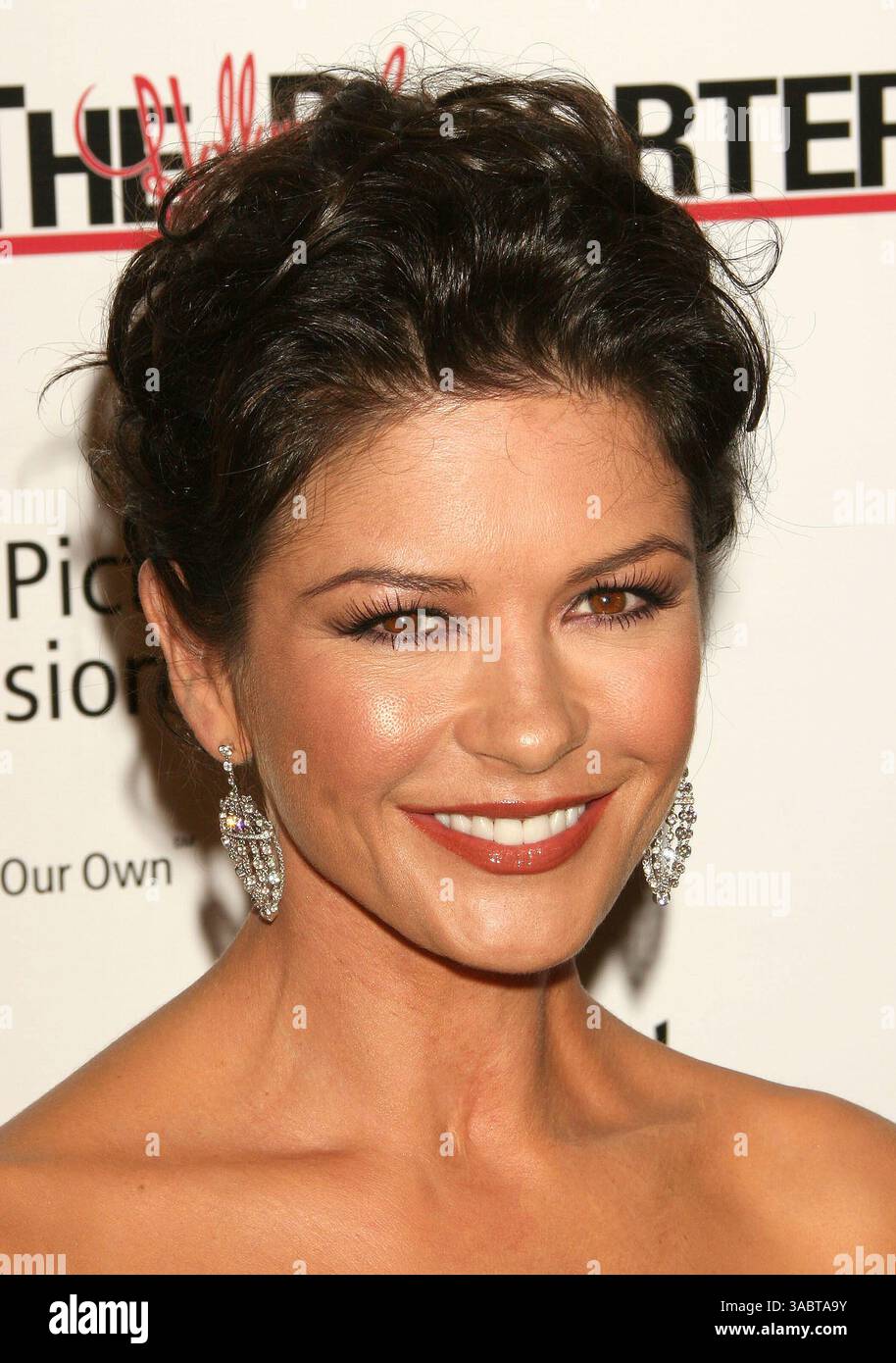 20 ottobre 2007; Hollywood, California, Stati Uniti; l'attrice CATHERINE ZETA JONES all'evento benefico " A fine Romance" per il Motion Picture and Television Fund tenuto presso i Sony Studios. credito obbligatorio: foto di Paul Fenton/ZUMA Press. (©) Copyright 2007 di Paul Fenton Foto Stock