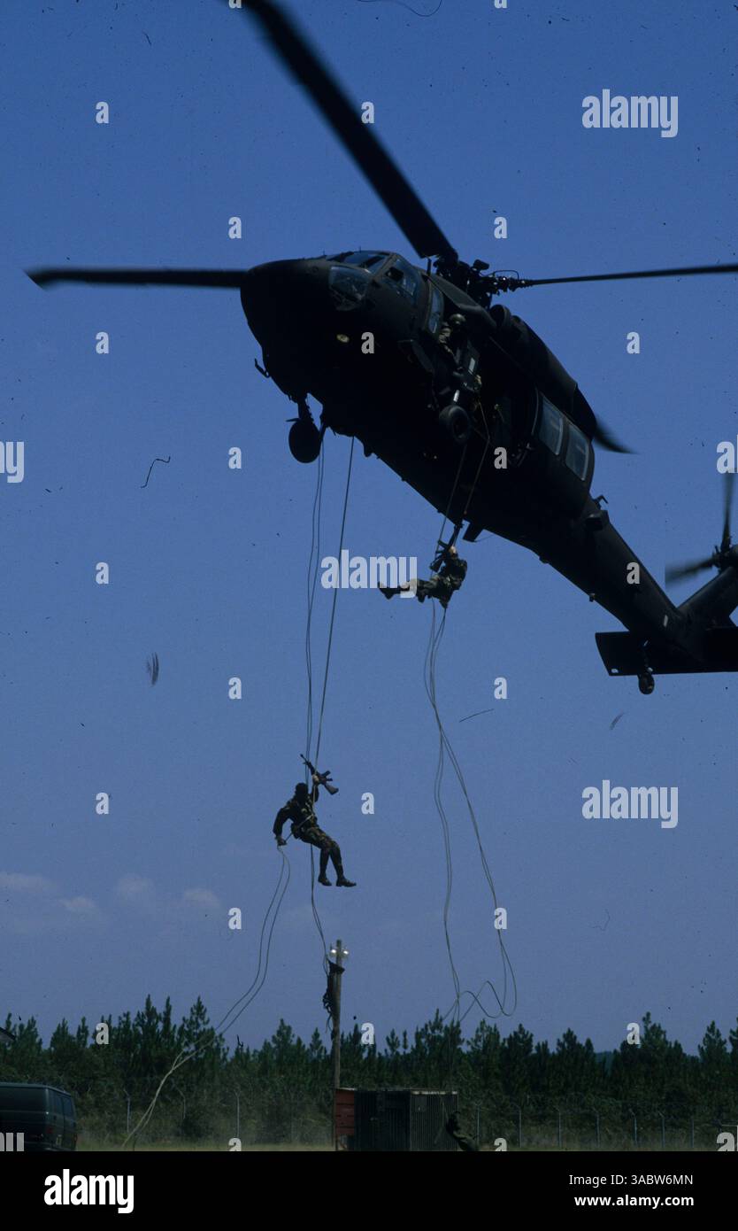 Military Forces Allied Special Operations Training, US Army Special Forces, Mott Lake Compound, at Fort Bragg, NC Foto Stock