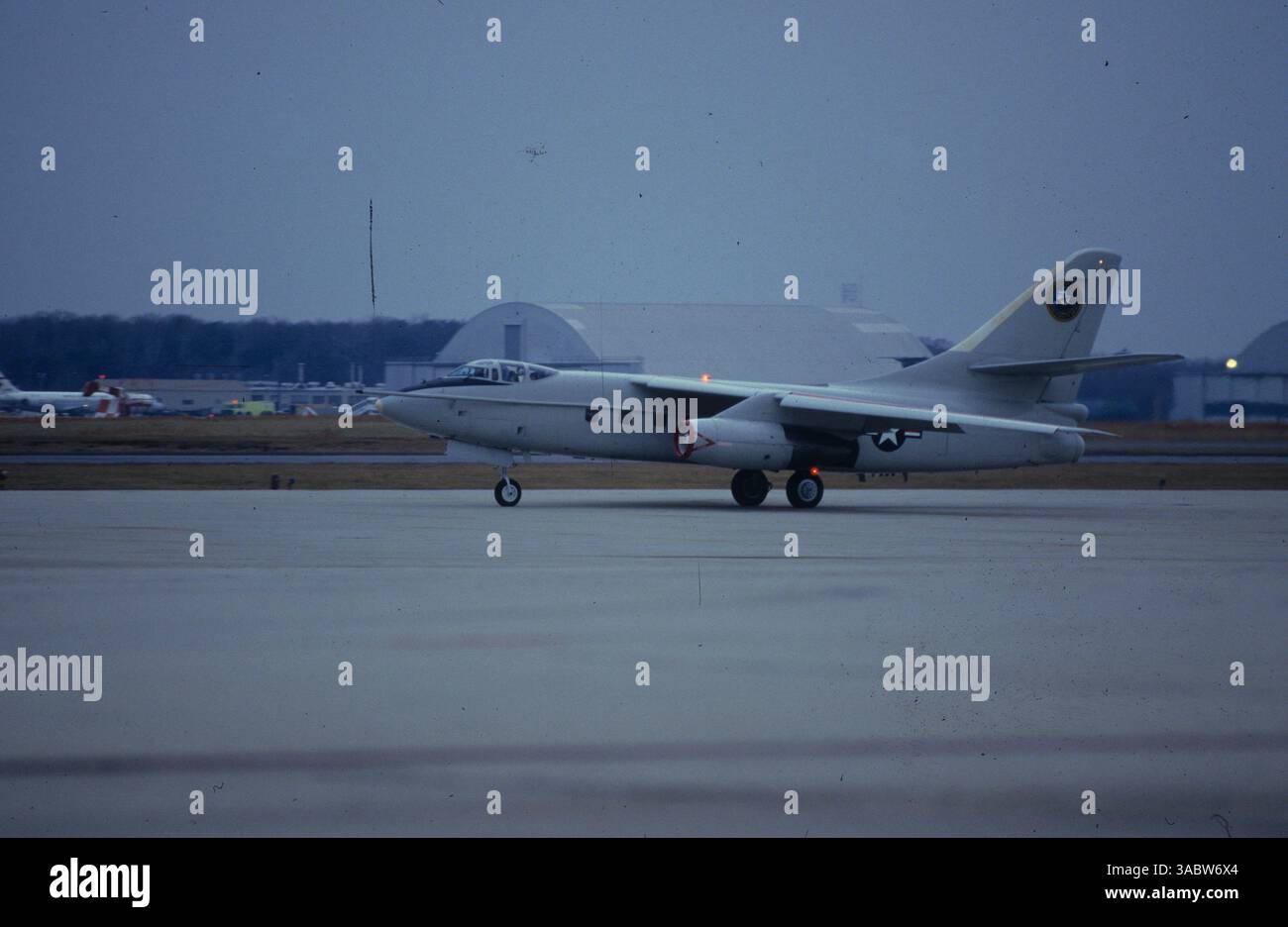 06 feb 2007 - Washington, DC, USA - aerei militari guerra elettronica US Navy EA-3B Douglas Skywarrior (Credit Image: © Department of Defense/ZUMA Press) RESTRIZIONI: (File foto: Data esatta e luogo sconosciuto) Foto Stock