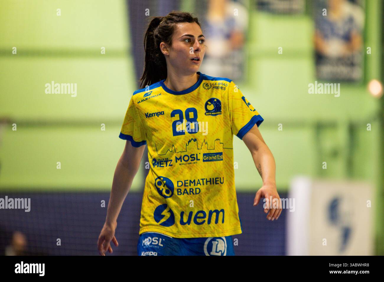 Lucie Granier di Metz Handball durante il campionato francese femminile, Ligue Butagaz energie Handball match tra Stella St-Maur Handball e Metz Handball il 2 aprile 2025 al Centre Sportif Pierre Brossolette di Saint-Maur-des-Fossés, Francia - foto Antoine Massinon/A2M Sport Consulting/DPPI Credit: DPPI Media/Alamy Live News Foto Stock