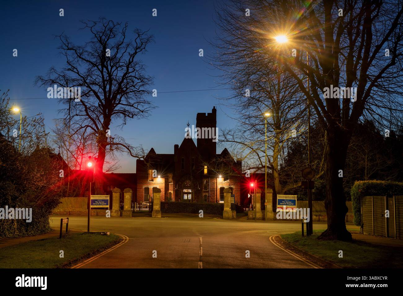 Horton General Hospital all'alba. Banbury, Oxfordshire, Inghilterra Foto Stock
