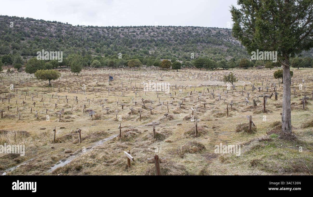 Burgos, Spagna - 3 marzo 2025: Cimitero di Sad Hill, ambientato per il finale del film western "The Good, The Bad & The Ugly" Foto Stock