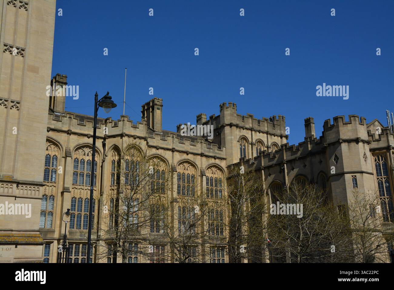 Università di Bristol, Bristol, Inghilterra, Regno Unito. 1° aprile 2025. Foto Stock