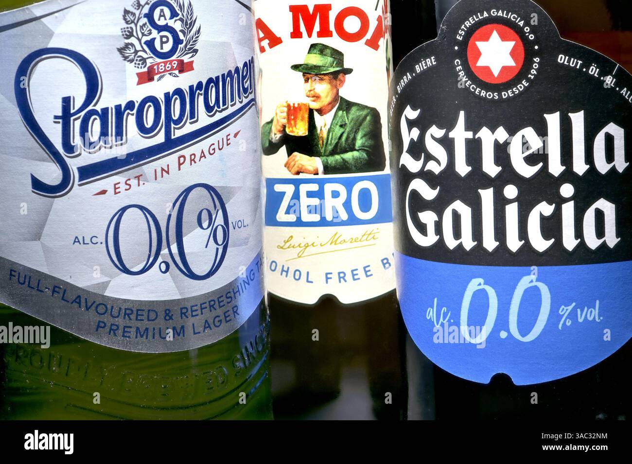 Birre senza alcol in bottiglia Foto Stock