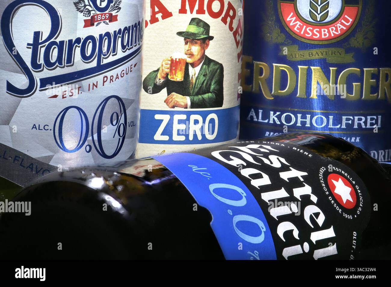 Birre senza alcol in bottiglia Foto Stock