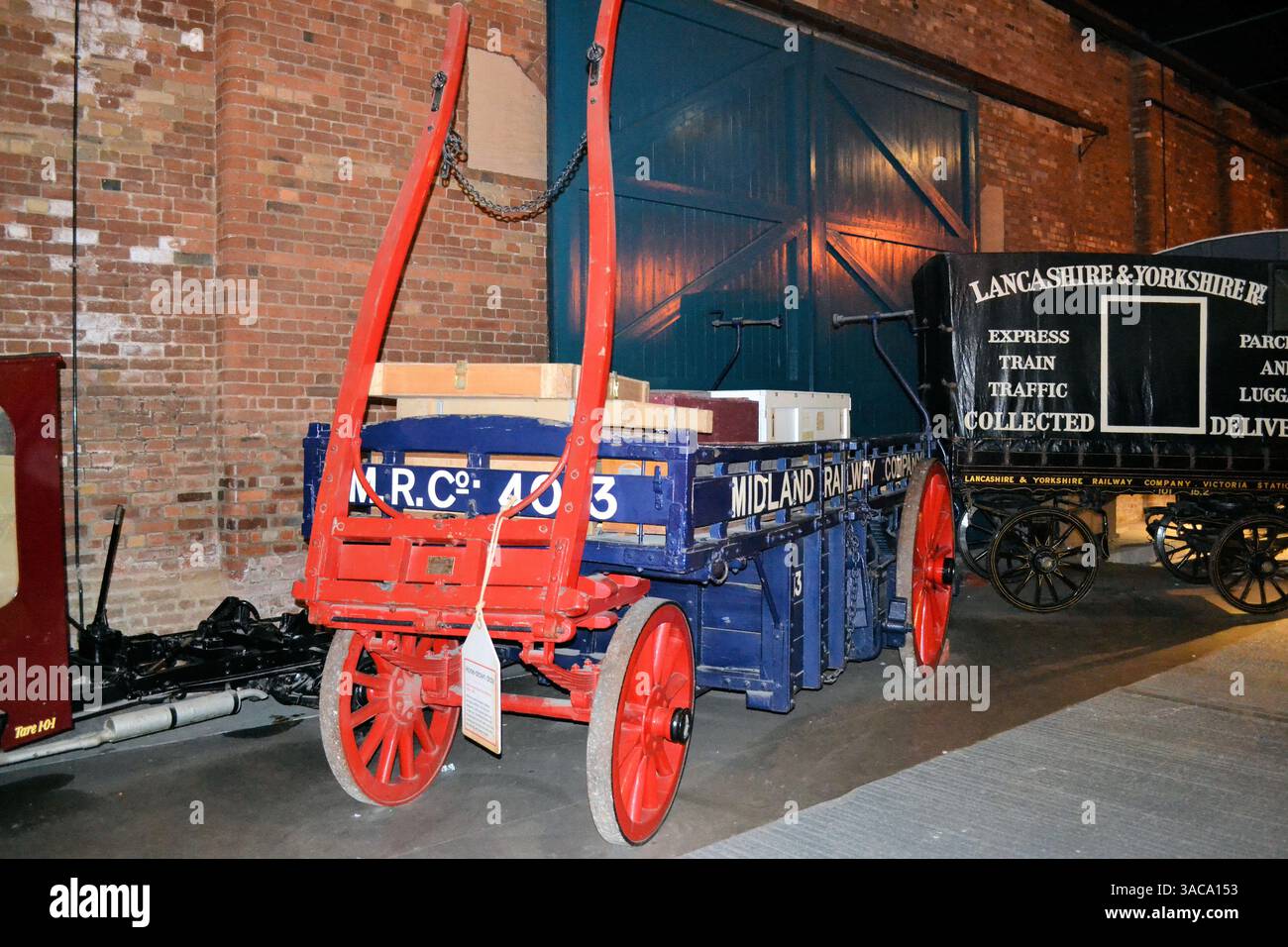 Midland Railway Company, una raccolta trainata da cavalli per effettuare consegne e lavorare all'interno dei cantieri merci Foto Stock