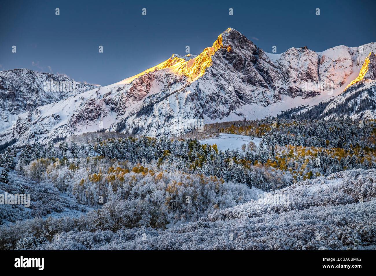Vista sul monte Wilson di Dallas divide in Colorado Foto Stock