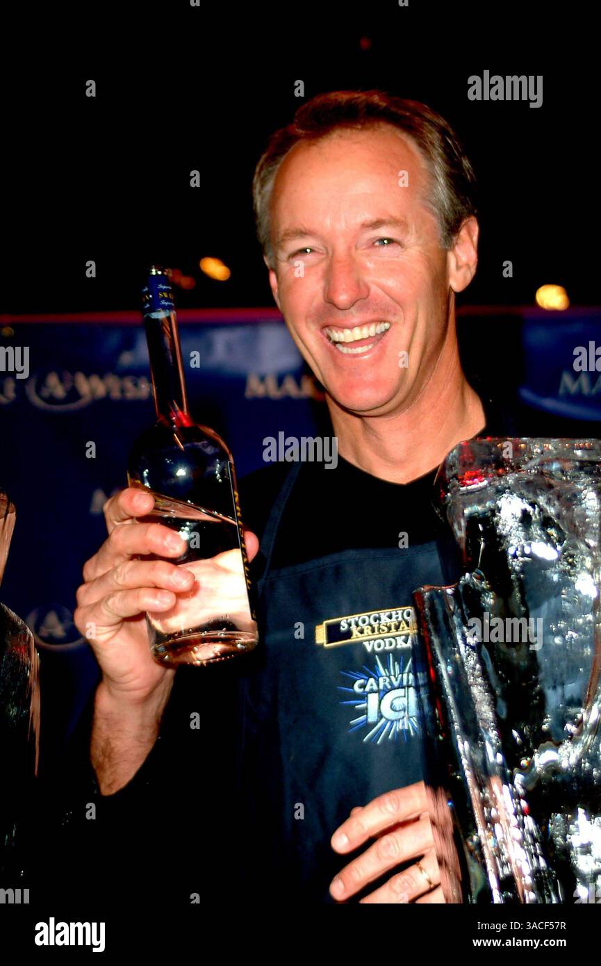 13 marzo 2004 - Hollywood, California, USA - Sinjin Smith all'Help 'Uncork A Wish' all'undicesima edizione di degustazione e asta di vini alla Barker Hanger di Santa Monica. Foto Stock