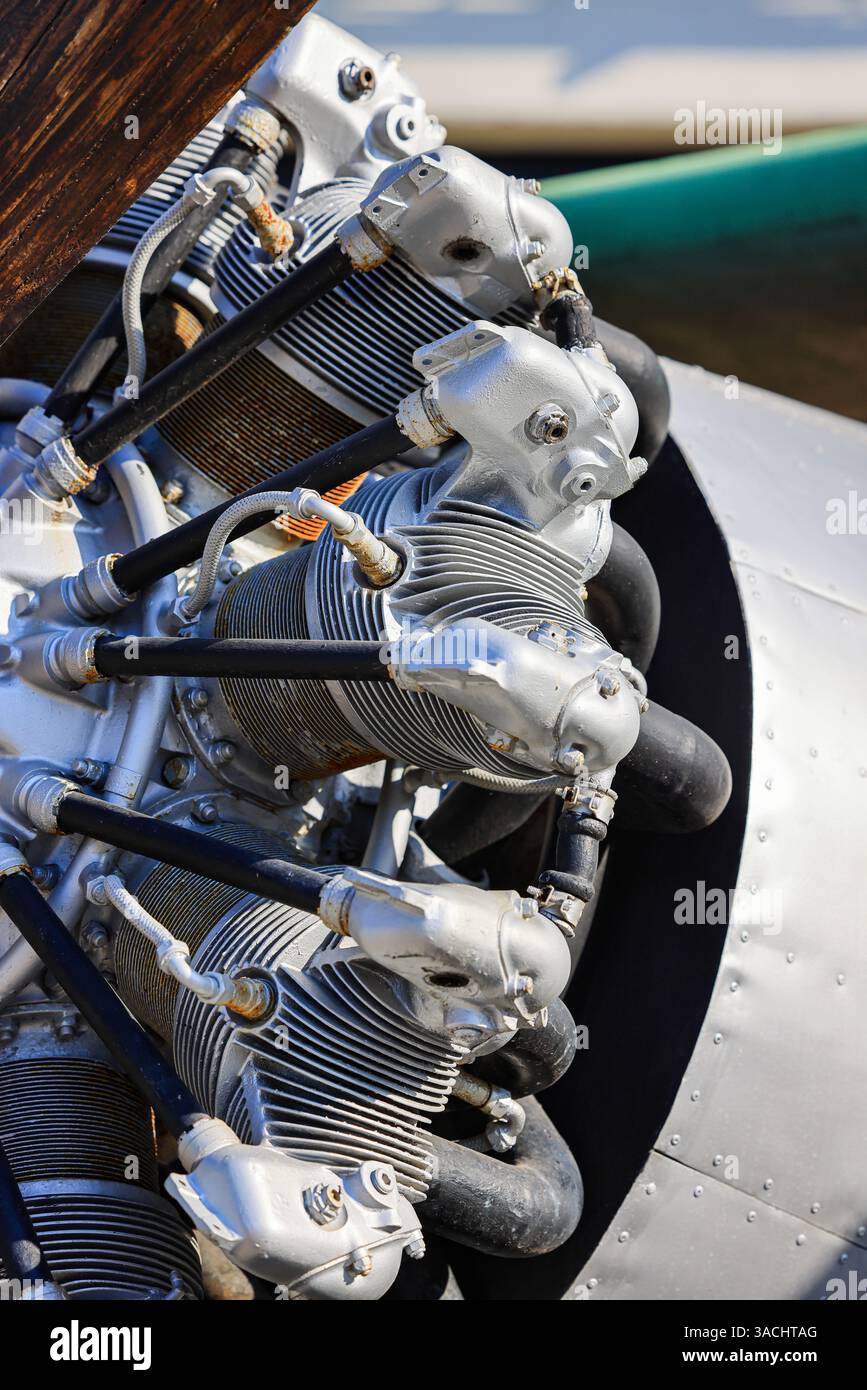 Motore per aeroplani da primo piano, motore per aeroplani d'epoca. Foto Stock