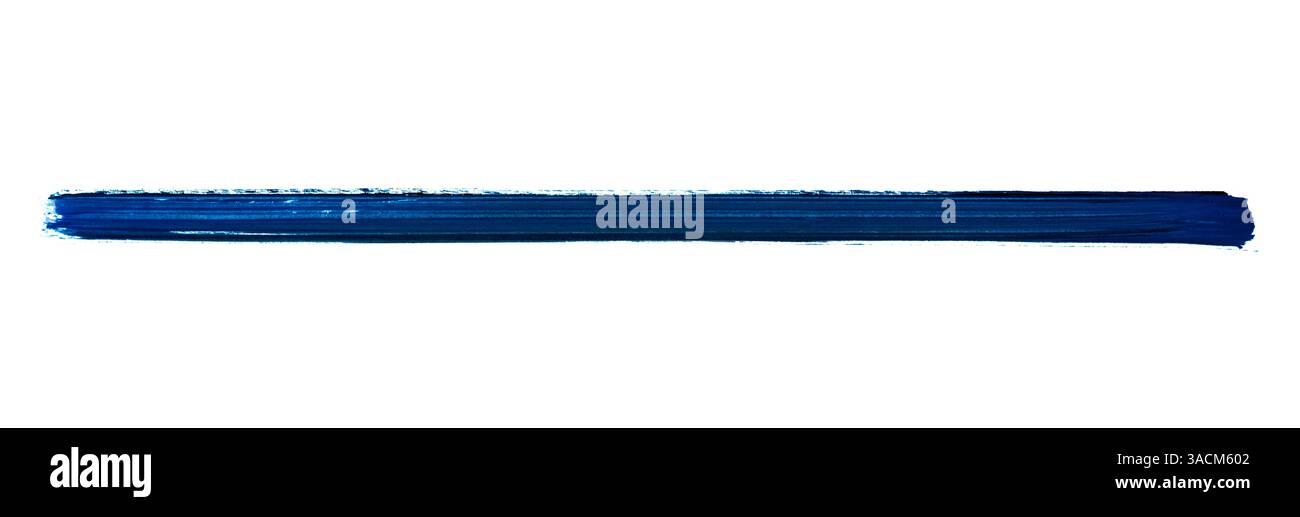 Lunga pennellata di vernice blu scuro verniciata con un pennello Foto Stock