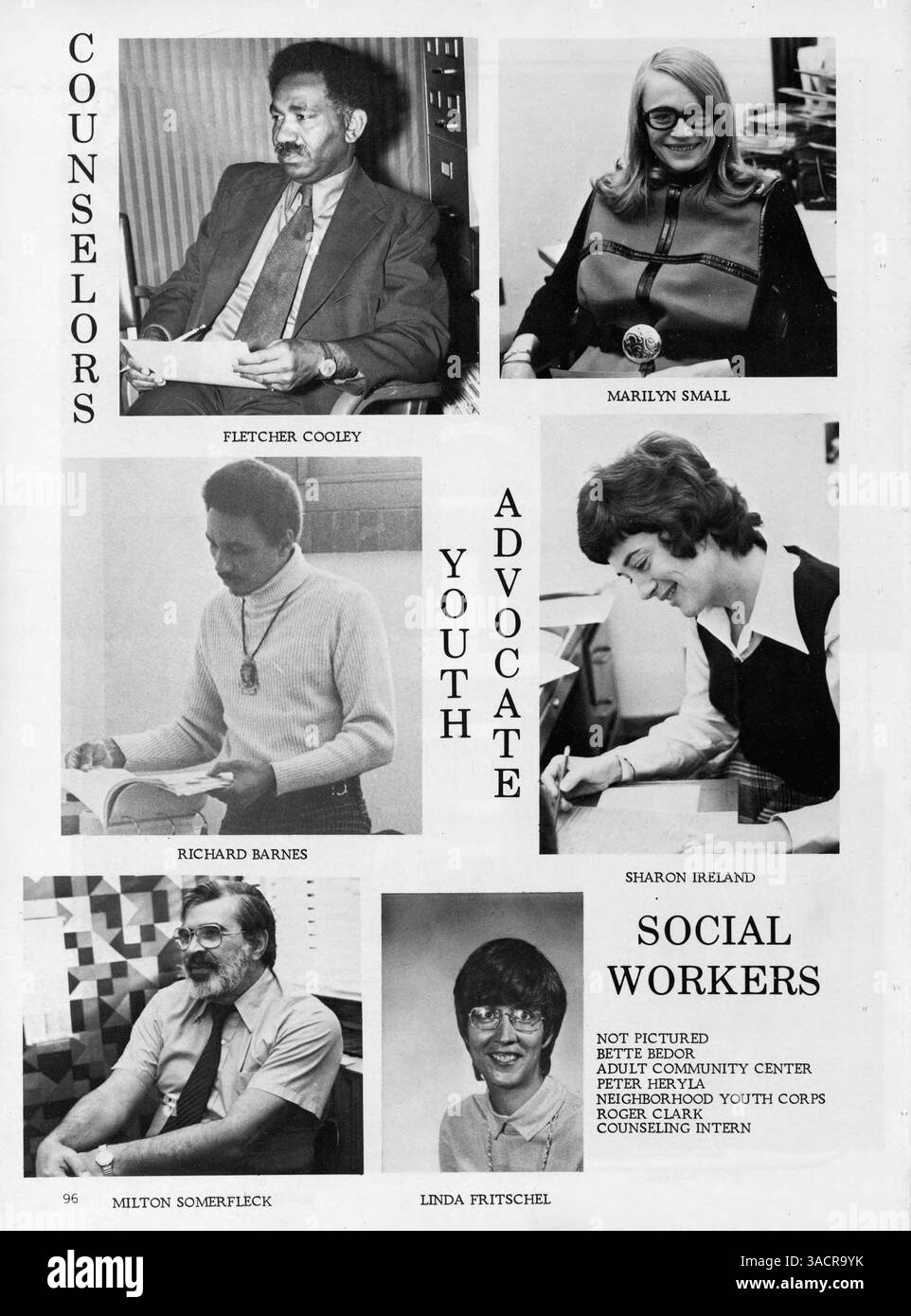 Questo annuario Centralian del 1974 della Central High School mette in evidenza gli eventi accademici, sociali e sportivi dell'anno scolastico, documentando la storia afroamericana e i contributi degli studenti all'ambiente scolastico. Foto Stock