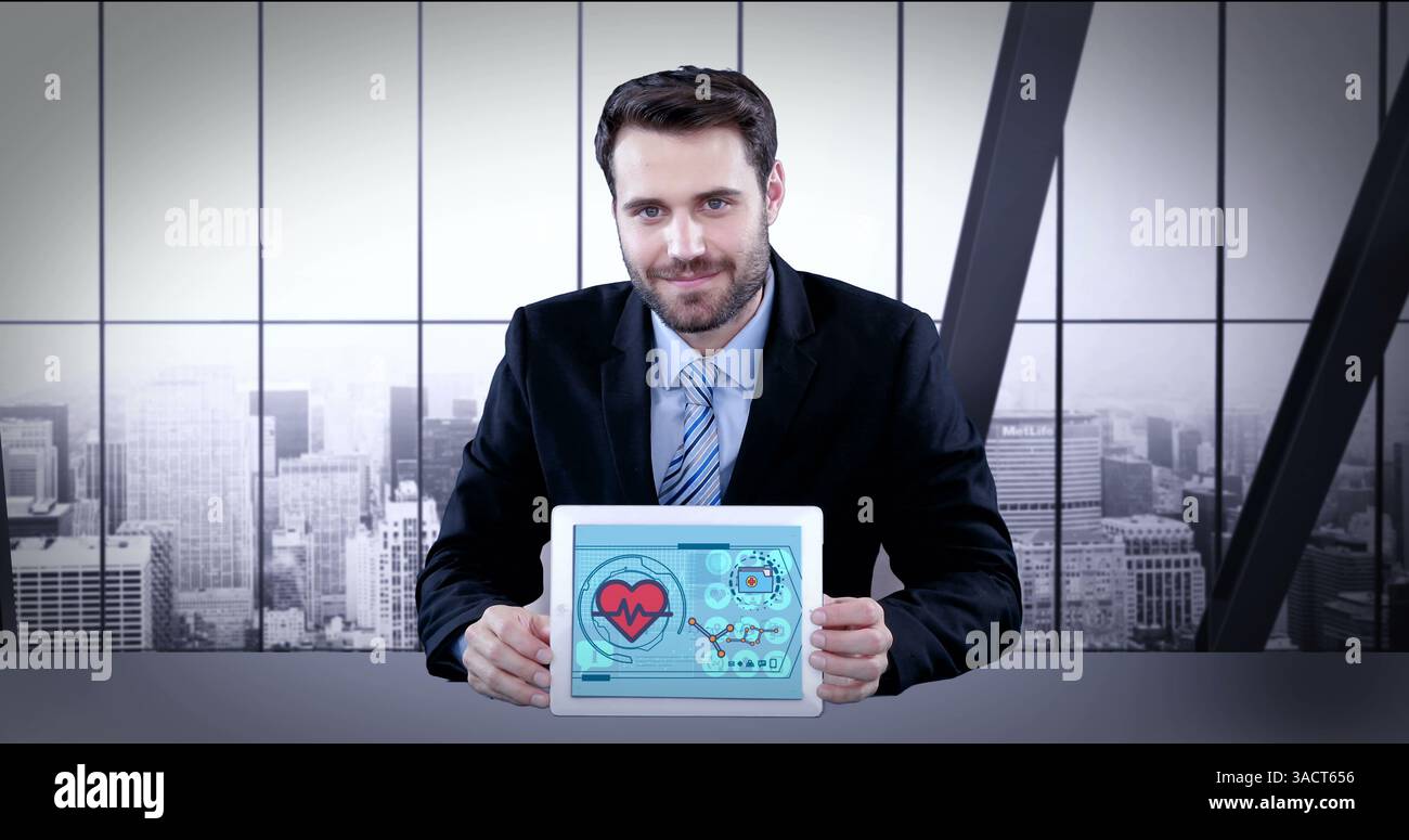 Uomo d'affari in tuta che presenta i dati digitali sulla salute del cuore su un tablet in ufficio Foto Stock