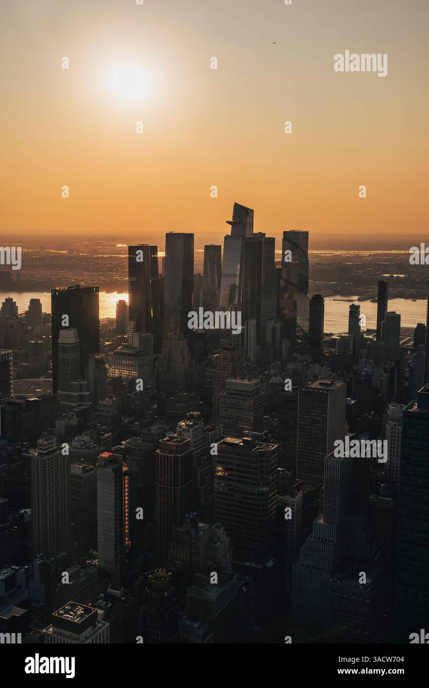 Tramonto, New York City, panoramica della città da SUMMIT One Vanderbilt, Edge, Manhattan, Stati Uniti Foto Stock