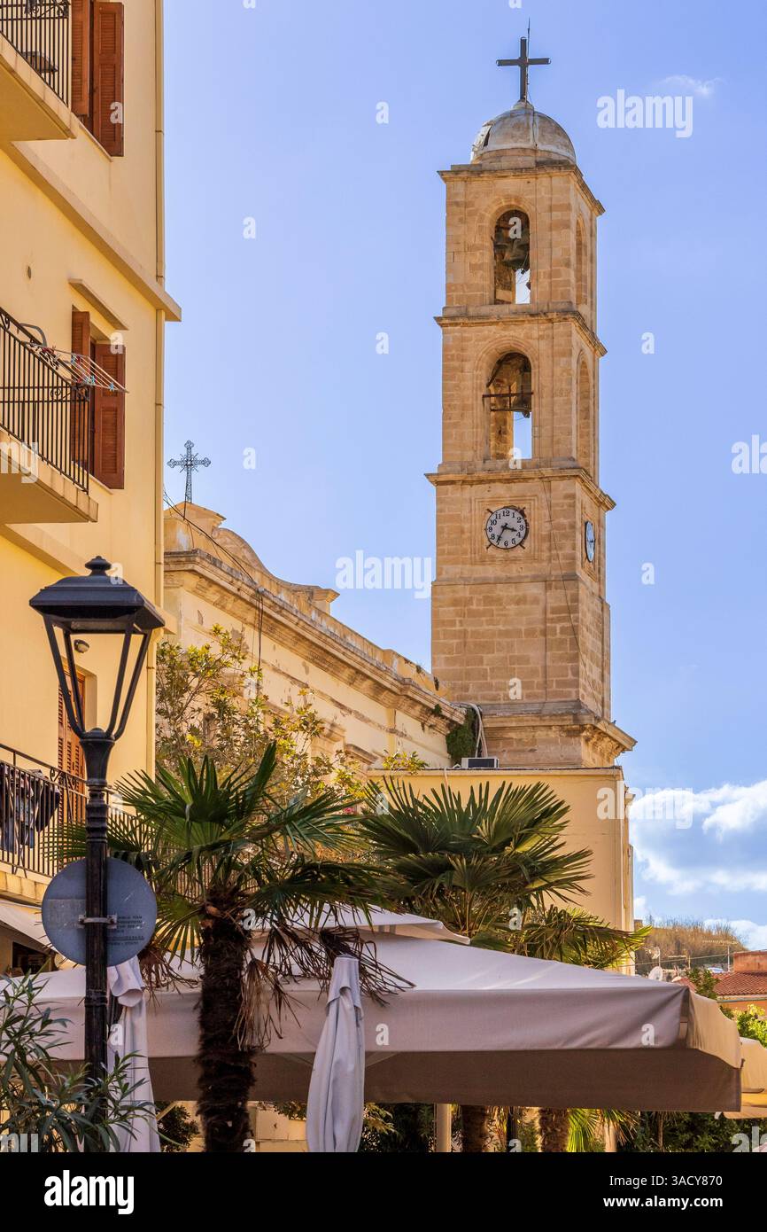 Grecia, Creta, la Canea, la città vecchia. Presentazione della Vergine Maria Sacra Chiesa metropolitana, campanile. Greco-ortodosso. Foto Stock