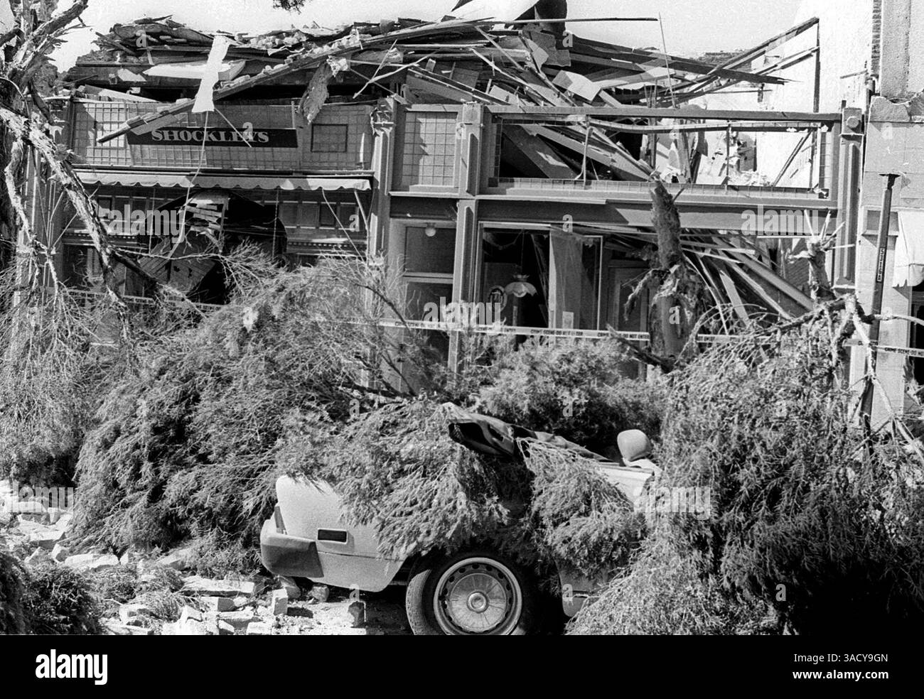 Loma Prieta terremoto danni al Pacific Garden Mall di Santa Cruz mercoledì 18 ottobre 1989 (immagine di credito: Monterey Herald/ZUMAPRESS.com) Foto Stock
