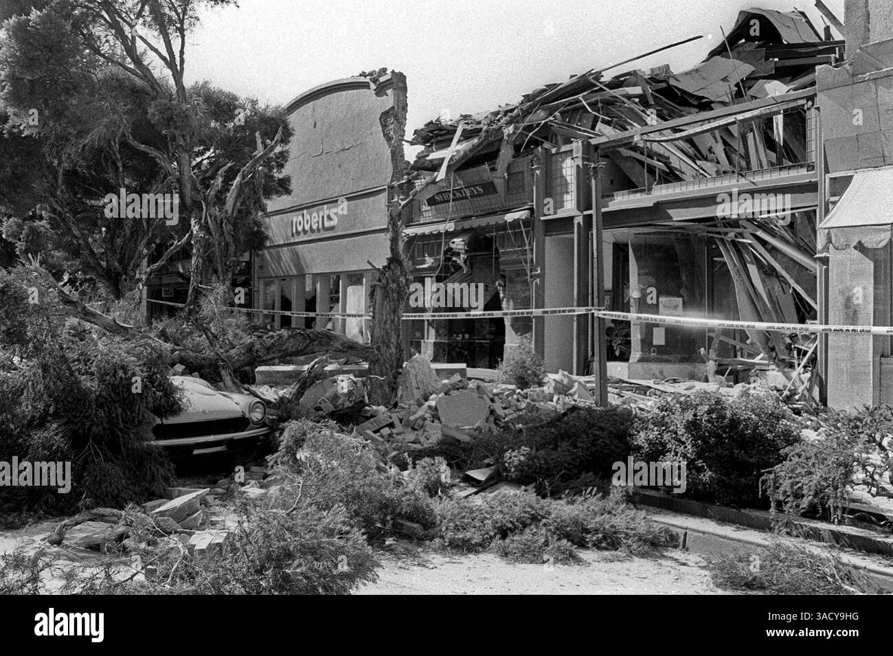 Loma Prieta terremoto danni al Pacific Garden Mall di Santa Cruz mercoledì 18 ottobre 1989 (immagine di credito: Monterey Herald/ZUMAPRESS.com) Foto Stock