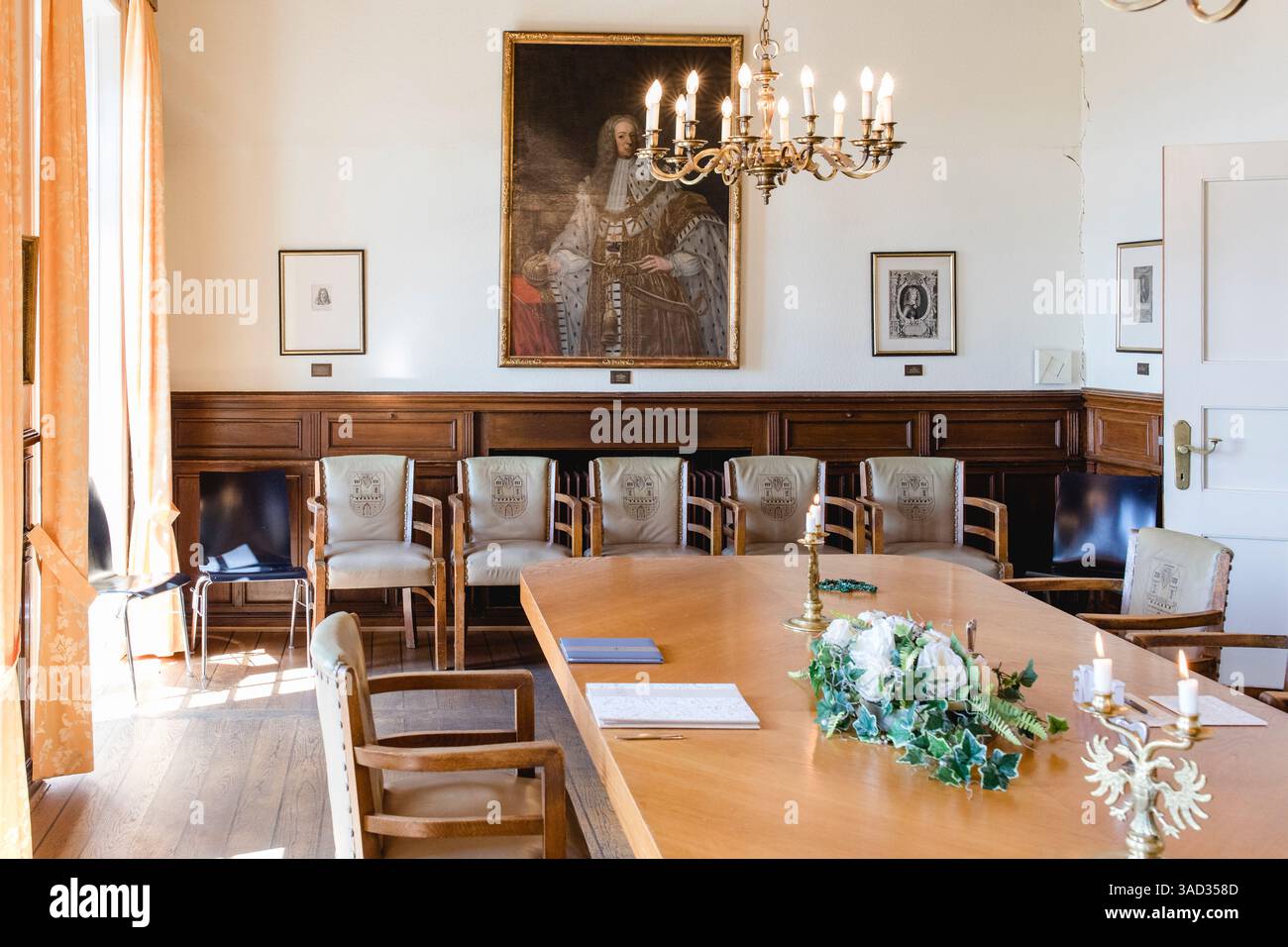La sala per matrimoni decorata a festa nel castello di Lauenburg Foto Stock
