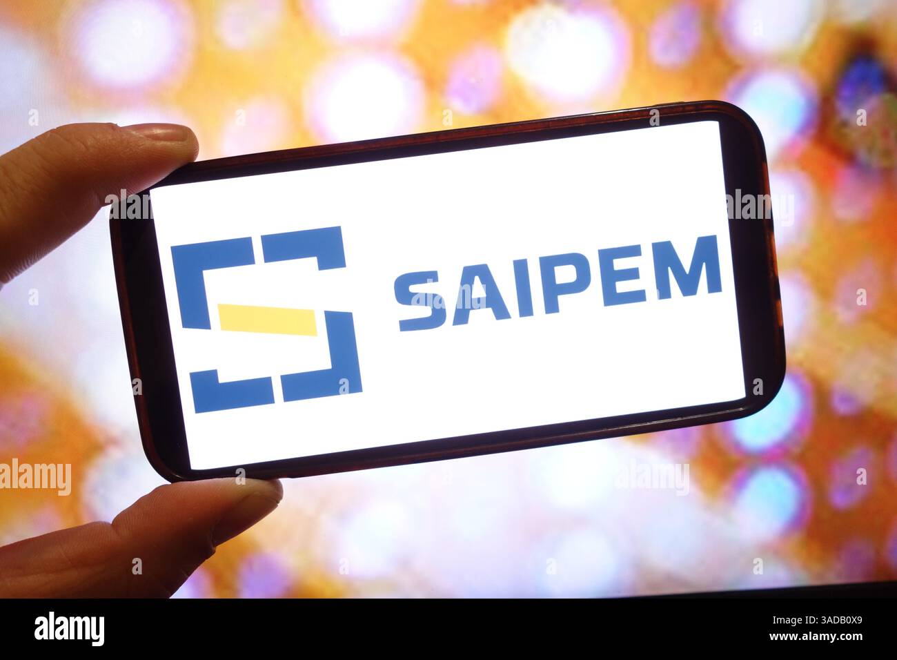 Polonia. 29 marzo 2025. In questa immagine, il logo della società Saipem viene visualizzato sullo schermo di uno smartphone. (Credit Image: © Piotr Swat/SOPA Images via ZUMA Press Wire) SOLO PER USO EDITORIALE! Non per USO commerciale! Foto Stock
