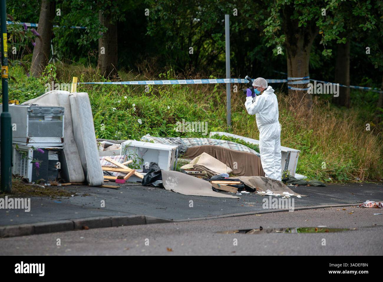 LADYWOOD INCINTA OMICIDIO - Filmon Andmichaen, 31 anni, uccise Liwam Bereket, 26 anni, che era incinta di 27 settimane, nel bosco al largo di Freeth Street, Ladywood, Birmingham, il 1 agosto 2023. La signora Bereket è stata pugnalata al collo, con il suo bambino nato morto nonostante un intervento di emergenza cesareo in corso. La corte ha sentito che il suo bambino non ancora nato era una "complicazione che non era disposto ad accettare". Foto Stock
