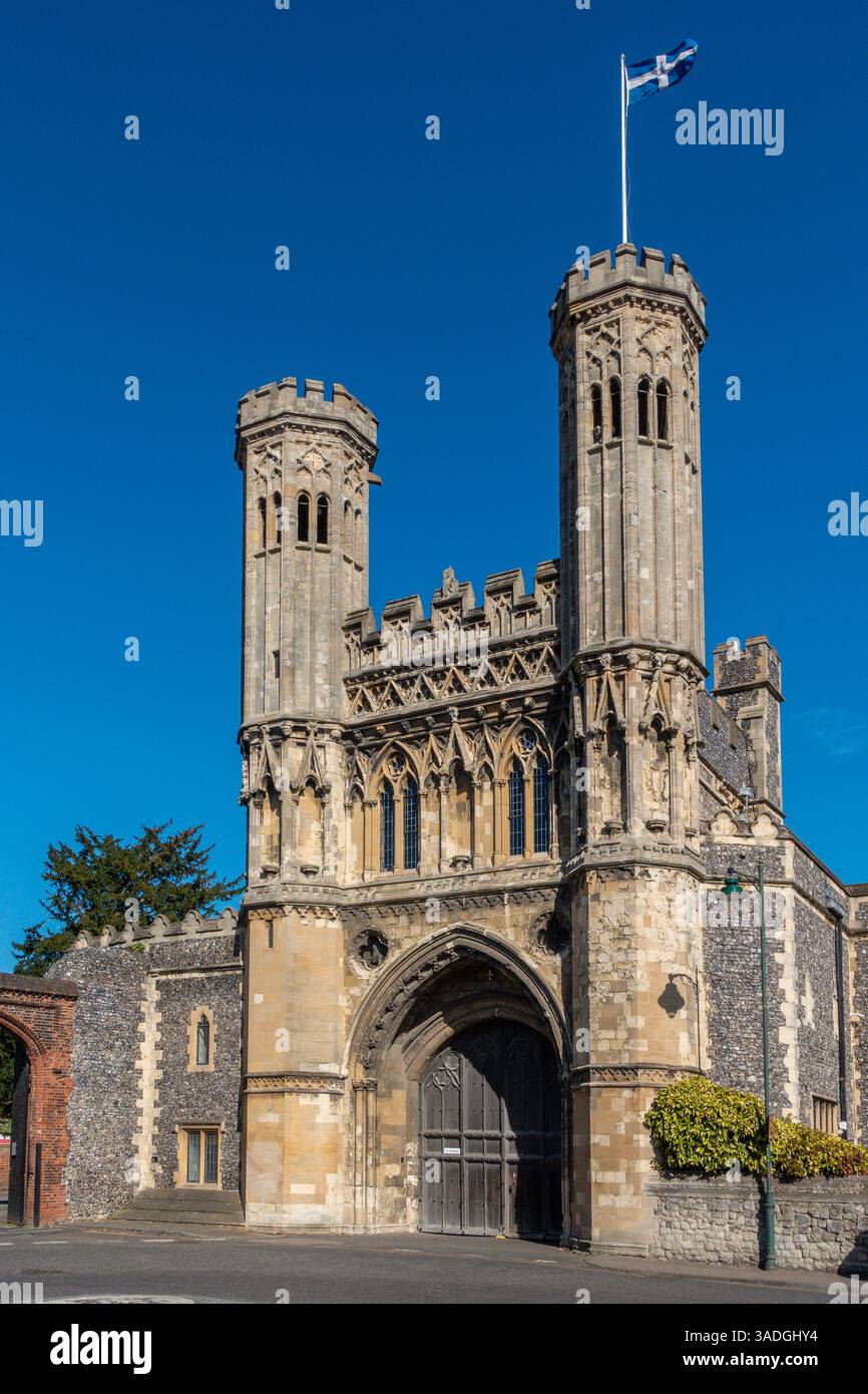 Fyndon's Gate (St Augustine's Abbey Great Gate), Monastery Street, Canterbury, Kent, Inghilterra Foto Stock