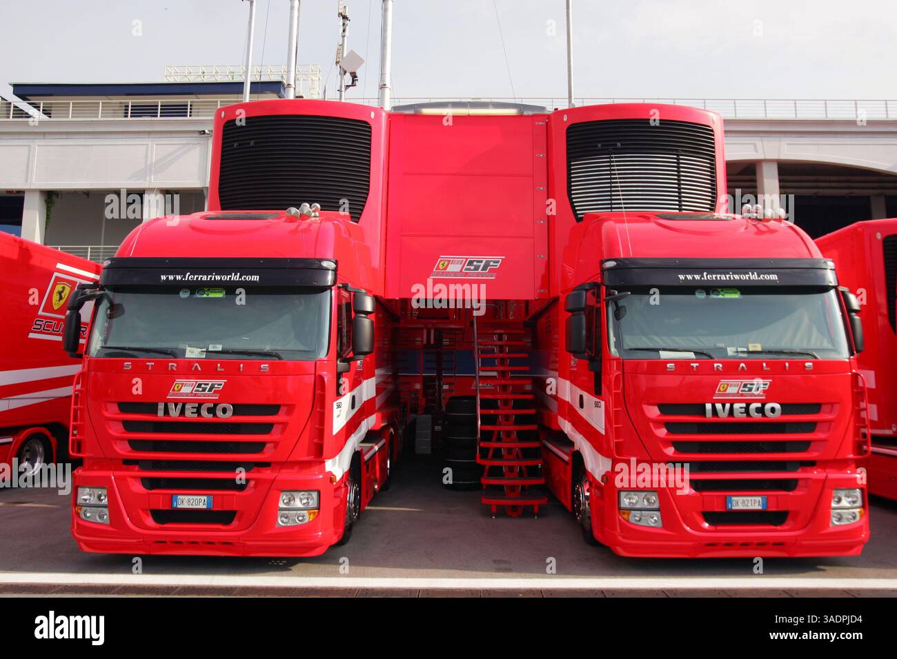 Ferrari Trucks...Campionato del mondo di Formula 1, Rd 5, Gran Premio di Turchia, giornata di prove, Istanbul Park, Turchia, venerdì 9 maggio 2008 (immagine di credito: Sutton Motorsports/ZUMAPRESS.com) Foto Stock