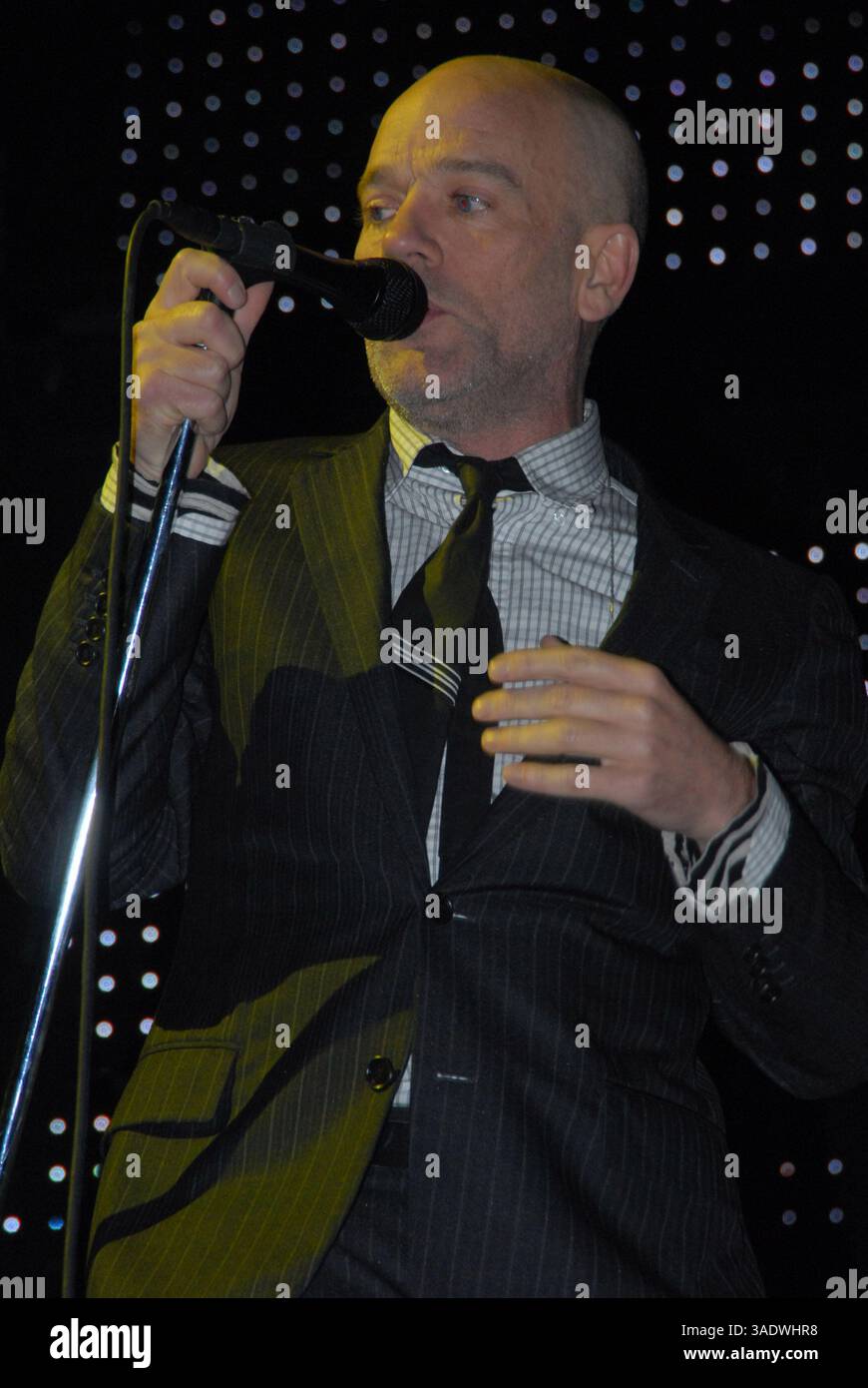 20 giugno 2008 - New York, New York, USA - MICHAEL STIPE e REM si esibiscono dal vivo in concerto alla radio City Music Hall di New York City. .( (immagine di credito: Jeff Geller/ZUMAPRESS.com) Foto Stock