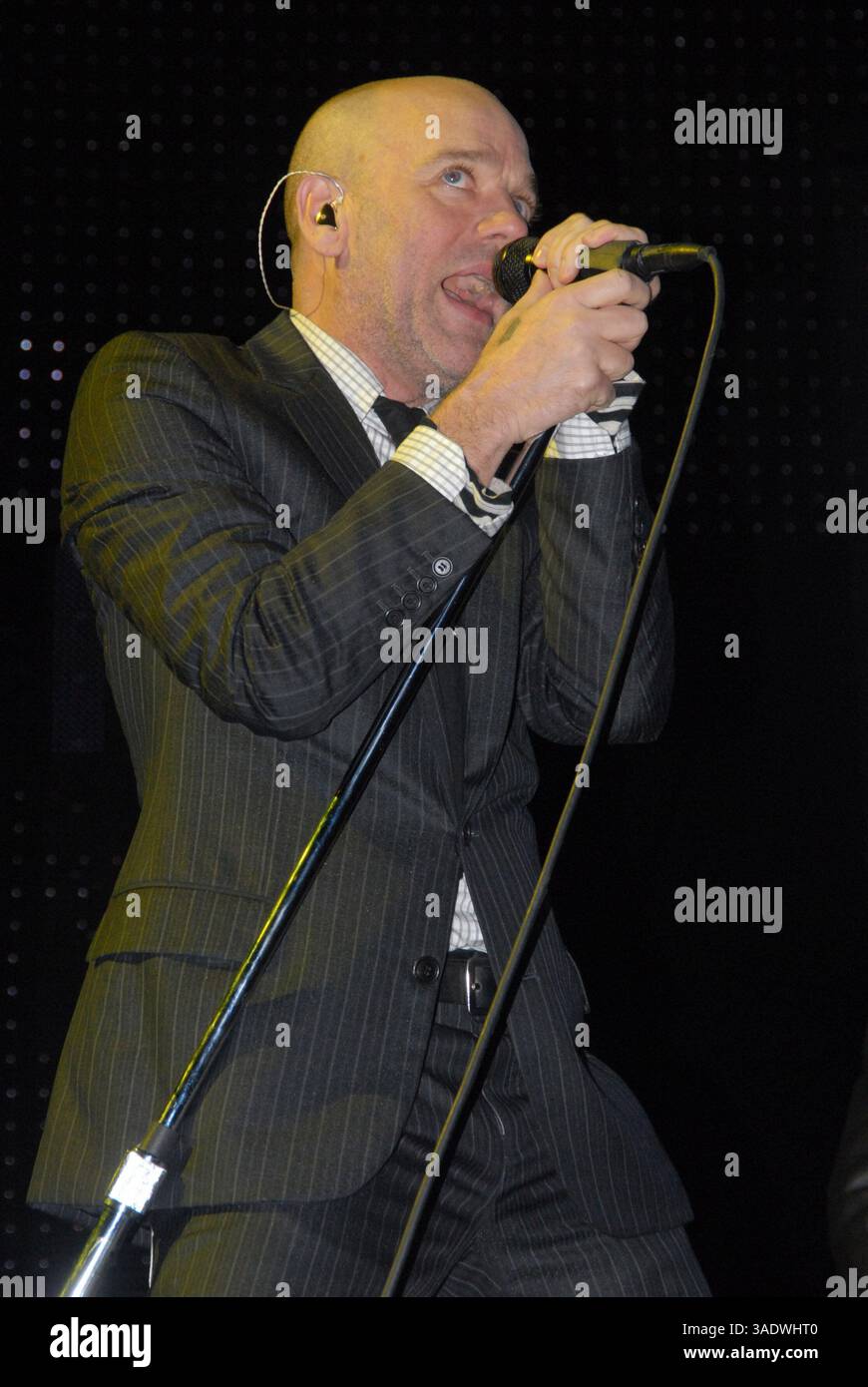 20 giugno 2008 - New York, New York, USA - MICHAEL STIPE e REM si esibiscono dal vivo in concerto alla radio City Music Hall di New York City. .( (immagine di credito: Jeff Geller/ZUMAPRESS.com) Foto Stock