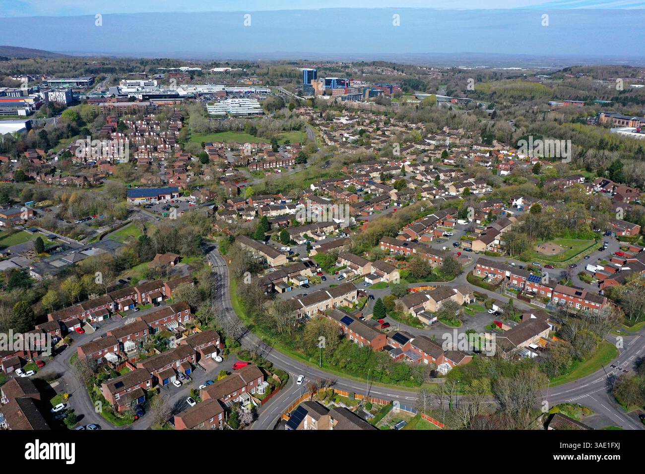 Foto aerea del drone della nuova città di Teford, proprietà abitative e industria, Telford, Shropshire, marzo 2025 Foto Stock