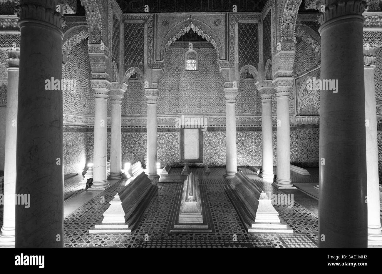 Il mausoleo ornato delle Tombe Saadiane, la storica necropoli reale, nel quartiere reale della kasbah della città vecchia di Marrakech, in Marocco. Foto Stock