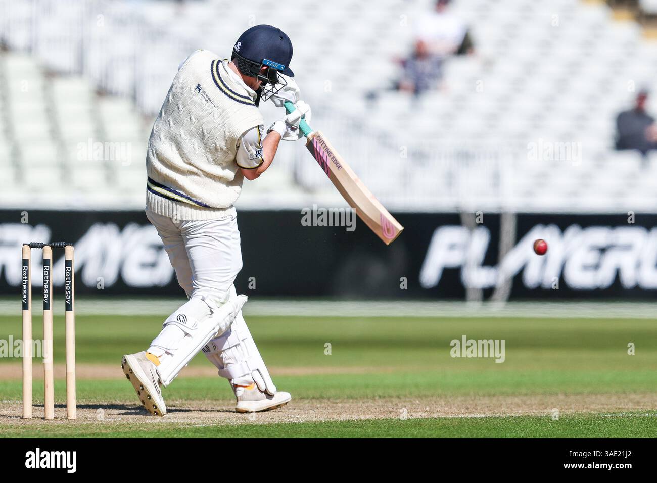 Birmingham, Regno Unito. 6 aprile 2025. Durante il Rothesay County Championship Division One match tra Warwickshire CCC e Sussex CCC all'Edgbaston Cricket Ground, Birmingham, Inghilterra, il 6 aprile 2025. Foto di Stuart Leggett. Solo per uso editoriale, licenza richiesta per uso commerciale. Non utilizzare in scommesse, giochi o pubblicazioni di singoli club/campionato/giocatori. Crediti: UK Sports Pics Ltd/Alamy Live News Foto Stock