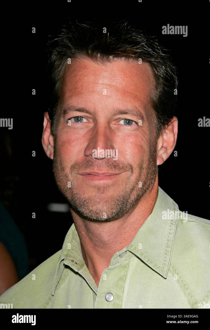 23 agosto 2005; Beverly Hills, California, USA; l'attore JAMES DENTON at the Roof is on Fire si tiene al Museum of Television & radio. (Immagine di credito: Lisa o'Connor/ZUMAPRESS.com) Foto Stock