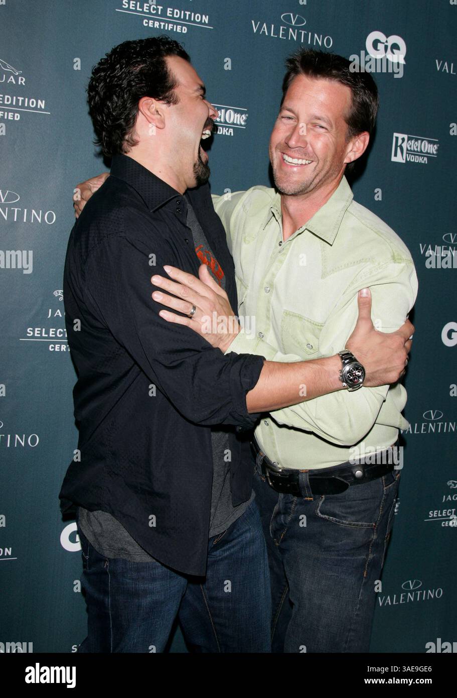 23 agosto 2005; Beverly Hills, California, USA; gli attori RICARDO CHAVIRA e JAMES DENTON al Roof is on Fire si tengono al Museo della televisione e della radio. (Immagine di credito: Lisa o'Connor/ZUMAPRESS.com) Foto Stock