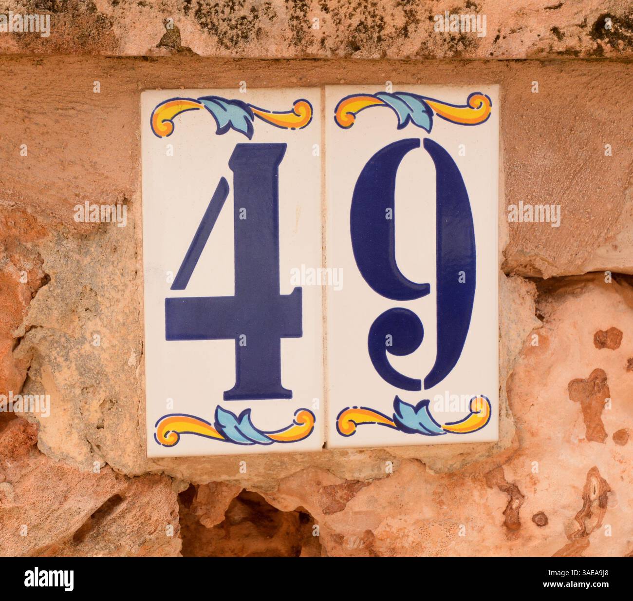 Cartello con il numero civico 49 Foto Stock