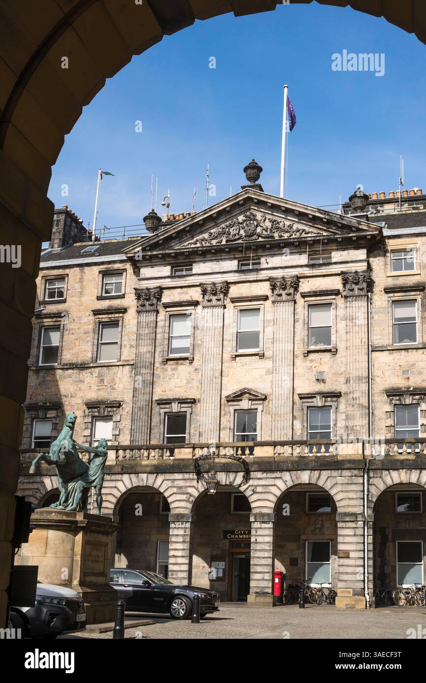 Il Royal Exchange Building, Edinburgh City Chambers, Edimburgo, Scozia, Regno Unito Foto Stock