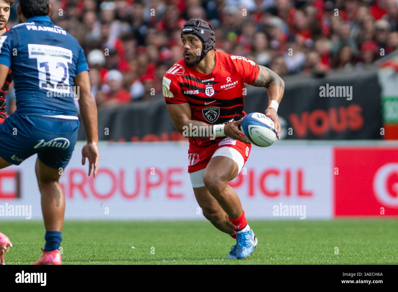 Tolosa, Francia. 6 aprile 2025. Pita Ahki di Tolosa durante la Champions Cup, round di 16 partite di rugby a 15 tra Stade Toulousain e sale Sharks il 6 aprile 2025 allo Stadio di Tolosa, Francia - foto Nathan Barange/DPPI Credit: DPPI Media/Alamy Live News Foto Stock