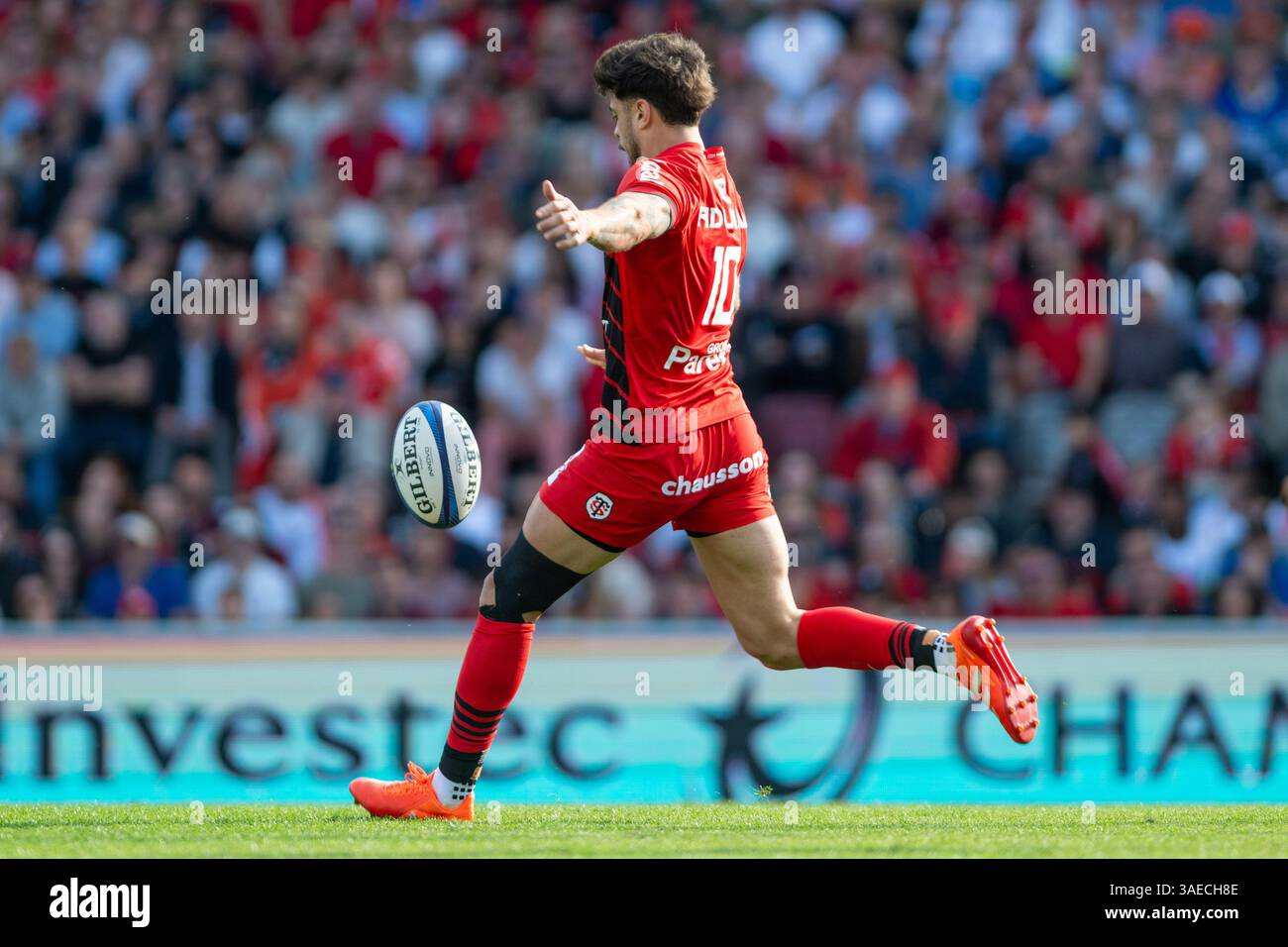 Tolosa, Francia. 6 aprile 2025. Romain Ntamack di Tolosa durante la Champions Cup, round di 16 partite di rugby a 15 tra Stade Toulousain e sale Sharks il 6 aprile 2025 allo Stadio di Tolosa, Francia - foto Nathan Barange/DPPI Credit: DPPI Media/Alamy Live News Foto Stock