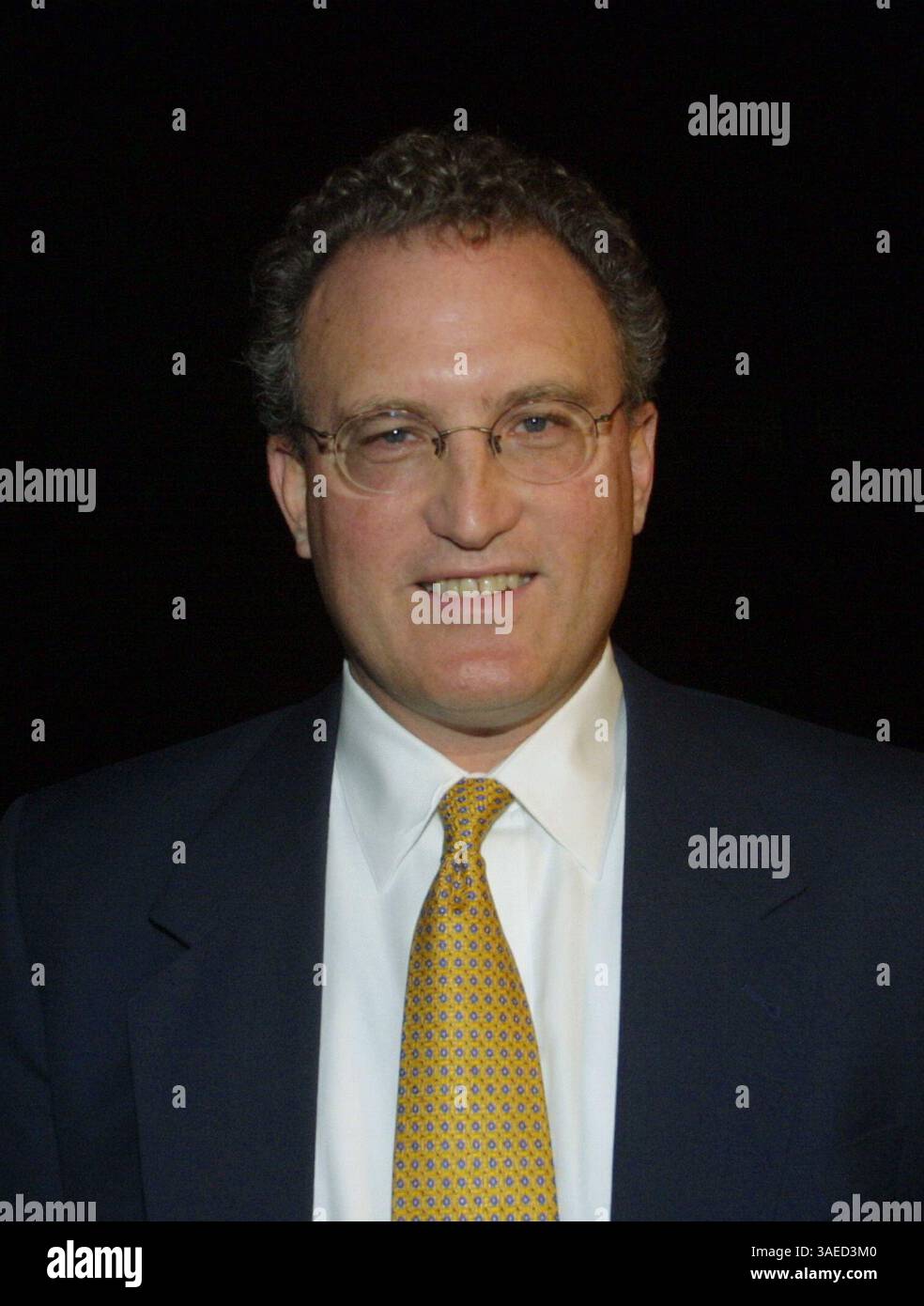 18 dicembre 2001; Los Angeles, CA, Stati Uniti; l'autore MARK BOWDEN alla premiere di "Black Hawk Down". (Immagine di credito: Robert Millard/ZUMAPRESS.com) Foto Stock