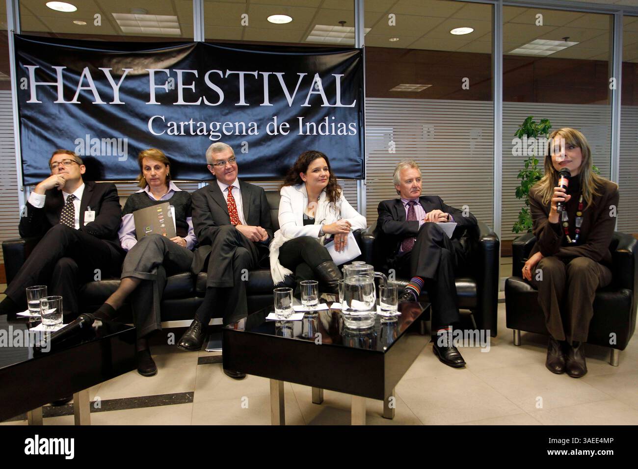 16 novembre 2011 - Colombia - Bogotà 16 de noviembre de 2011. Rueda de prensa del Hay Festival 2011 foto Carlos Ortega Crédito: CEET Fotógrafo: CARLOS ORTEGA (credito immagine: © El Tiempo/GDA/ZUMAPRESS.com) Foto Stock