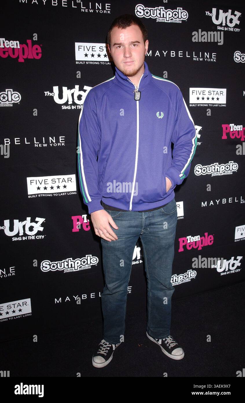 15 novembre 2004; Hollywood, CA, Stati Uniti; CHAD GILBERT alla festa "Teen People riconosce gli artisti dell'anno del 2004" tenutasi al Key Club in.Hollywood.. (immagine di credito: Paul Fenton/ZUMAPRESS.com) Foto Stock