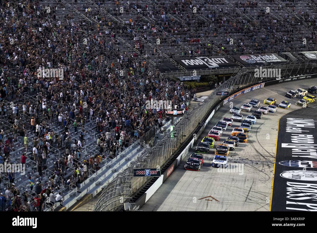 CHANDLER SMITH (81) guida in pista durante il Food City 300 al Bristol Motor Speedway di Bristol TN, Bristol, Stati Uniti d'America Foto Stock