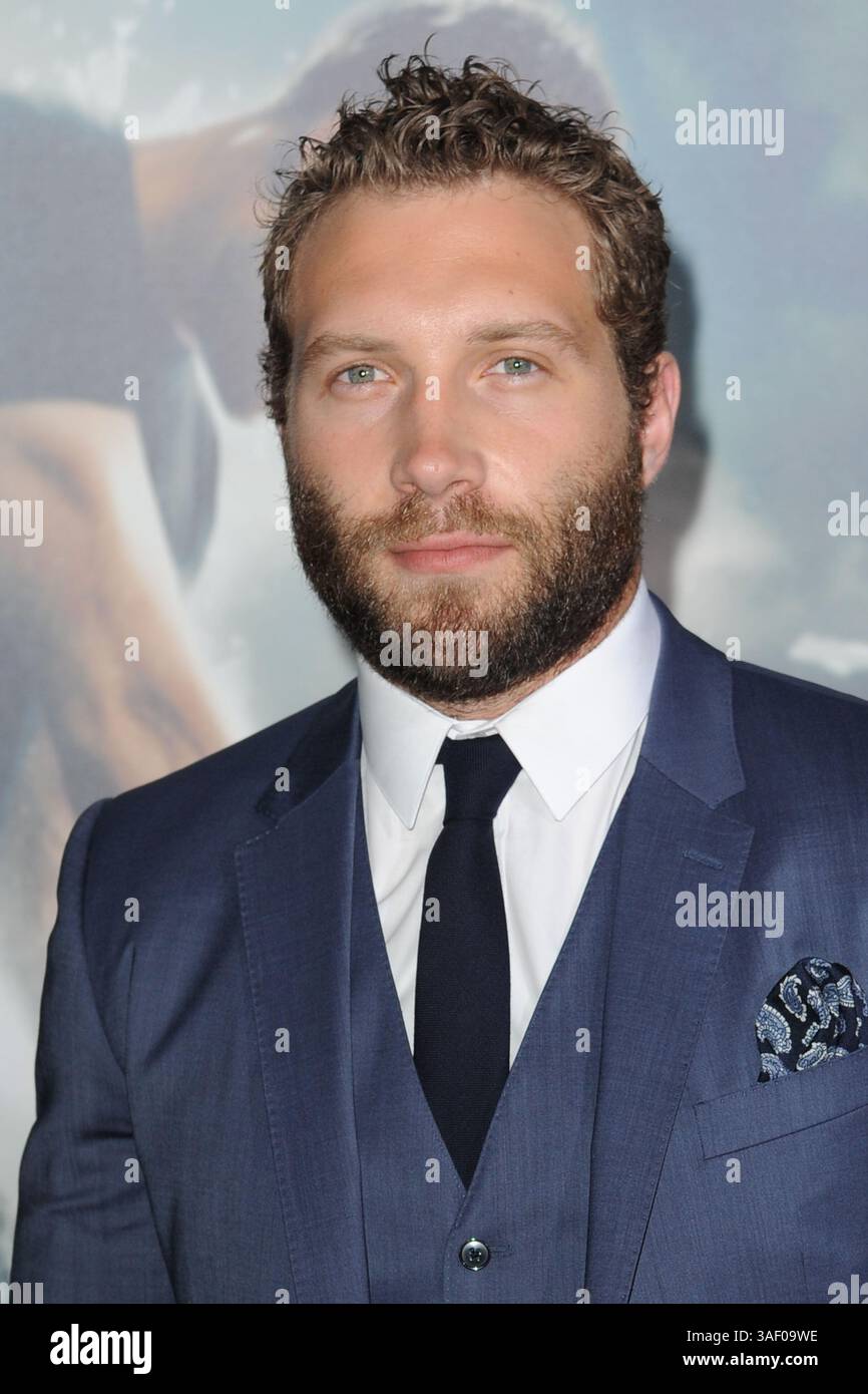 16 marzo 2015 - New York, NY, Stati Uniti d'America - 16 marzo 2015 New York City..Jai Courtney partecipa alla prima mondiale "The Divergent Series: Insurgent" al Ziegfeld Theater il 16 marzo 2015 a New York City (immagine di credito: © Kristin Callahan - Ace Pictures/Ace Pictures/ZUMA Wire) Foto Stock