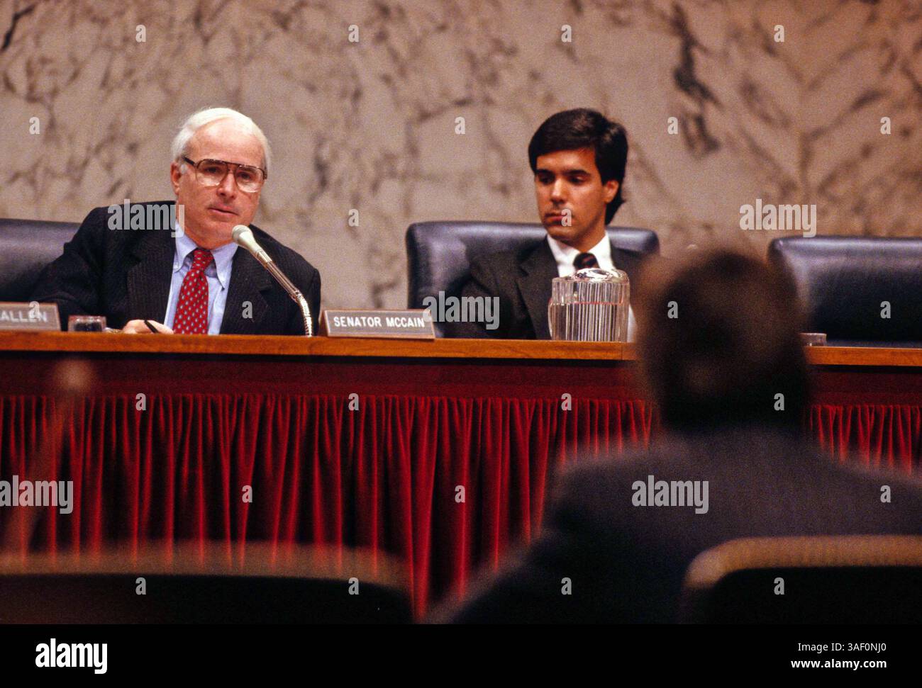 17 SETTEMBRE 2008 - 15375.INDIAN AFFAIRS COMMITEE. JOHN McCain. JAMES COLBURN-(immagine di credito: © Globe Photos/ZUMAPRESS.com) Foto Stock