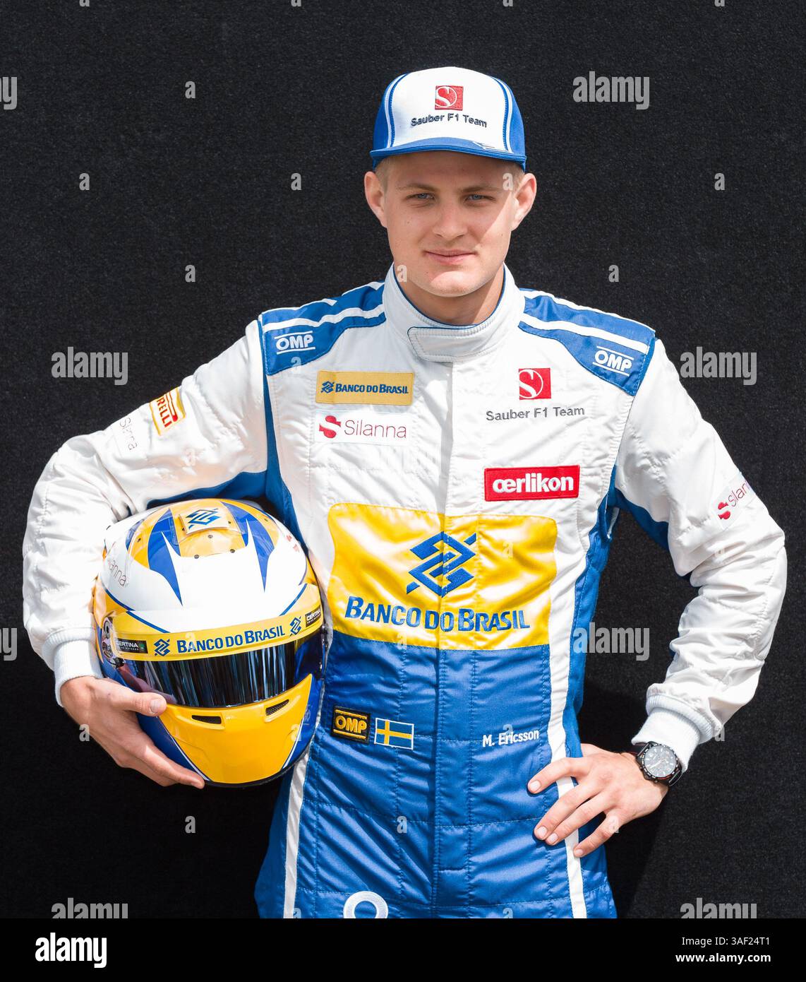 12 marzo 2015: Marcus Ericsson (SWE) #9 del Sauber F1 Team posa alla sessione fotografica dei piloti al Gran Premio d'Australia di Formula 1 2015 ad Albert Park, Melbourne, Australia. Sydney Low/Cal Sport Media (immagine di credito: © Sydney Low/Cal Sport Media/ZUMAPRESS.com) Foto Stock
