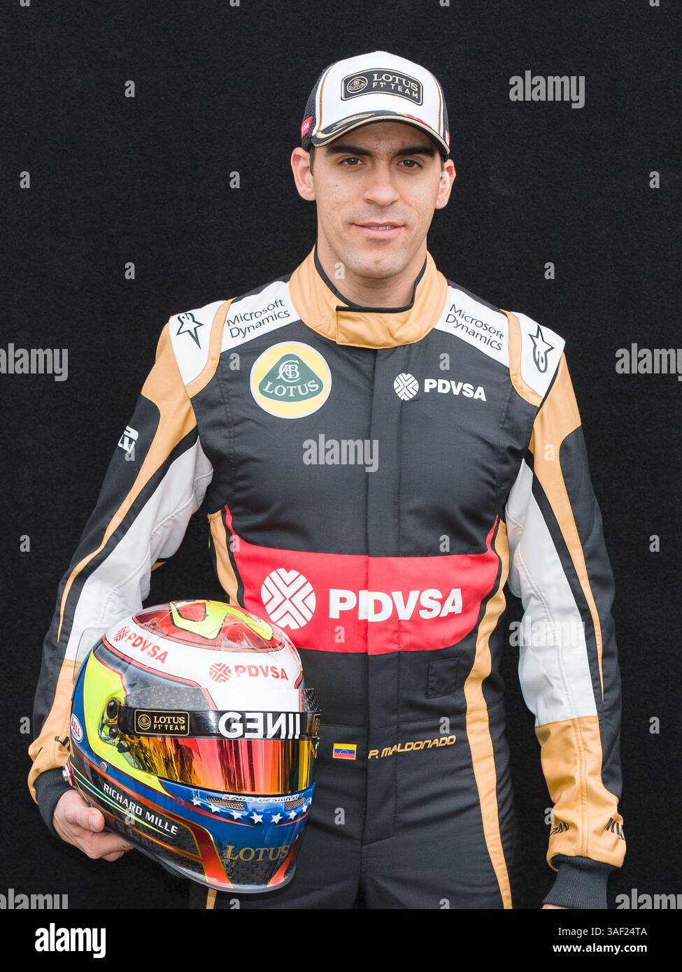 12 marzo 2015: Il pastore Maldonado (VEN) n. 13 del Lotus F1 Team posa alla sessione fotografica dei piloti al Gran Premio d'Australia di Formula 1 2015 ad Albert Park, Melbourne, Australia. Sydney Low/Cal Sport Media (immagine di credito: © Sydney Low/Cal Sport Media/ZUMAPRESS.com) Foto Stock